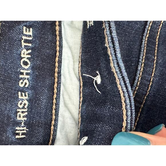 American Eagle Next Level Stretch Hi-RIse Shortie Cuffed Denim Shorts Size 4 - Picture 4 of 6